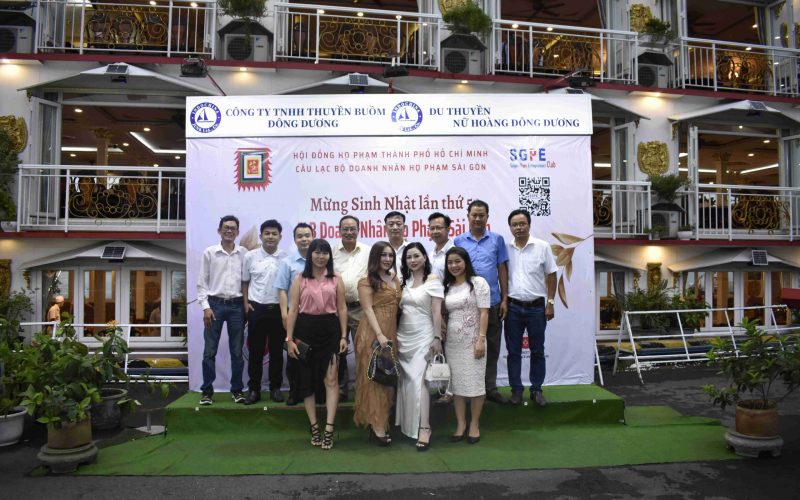 Sự kiện sinh nhật lần thứ 5 của CLB Doanh Nhân Họ Phạm Sài Gòn trên Du thuyền Nữ Hoàng Indochina
